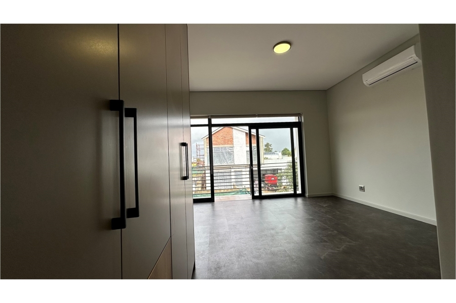 To Let 3 Bedroom Property for Rent in Lemoenkloof Western Cape